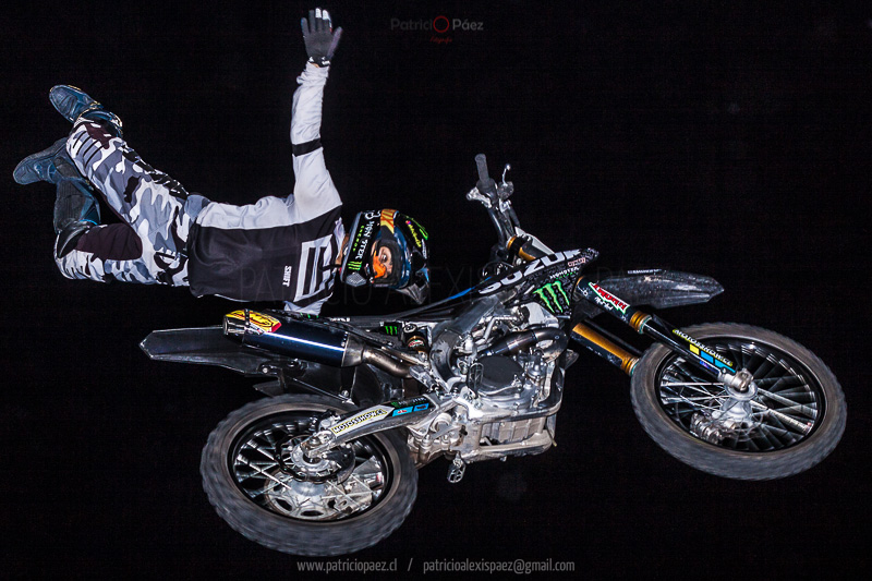 maravilla-aravena-motocross-moto-pirueta-motoquero
