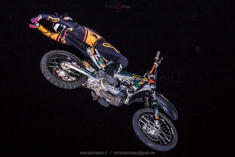 maravilla-aravena-motocross-moto-pirueta-motoquero