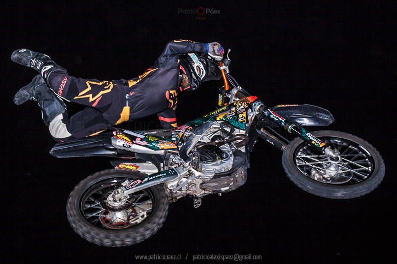 maravilla-aravena-motocross-moto-pirueta-motoquero