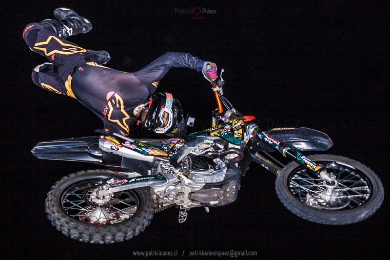 maravilla-aravena-motocross-moto-pirueta-motoquero